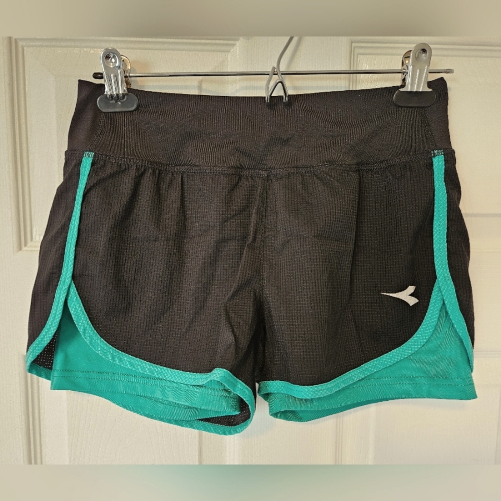 Diadora Black And Green 2-layer Running Shorts XS-S Waist Zipper Pocket
